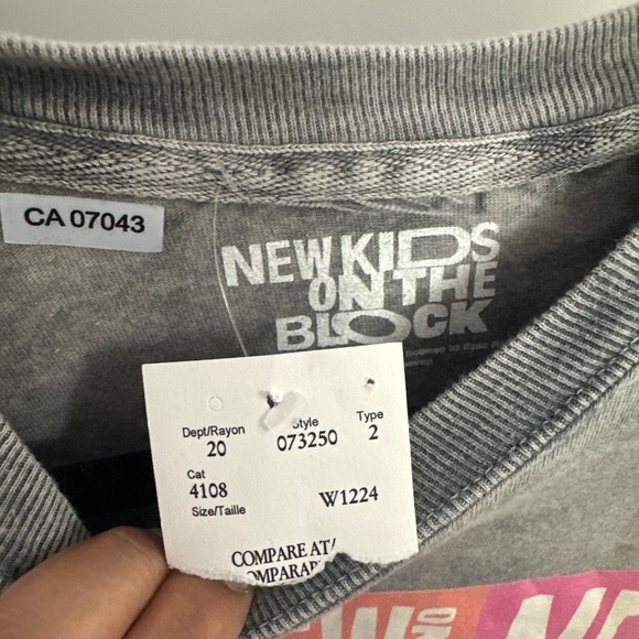 New Kids On The Block Tee - Picture 3 of 4